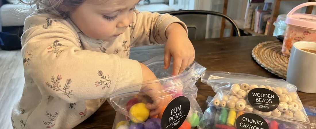 12 Easy Busy Bags for Toddlers (Travel-Ready Fun)